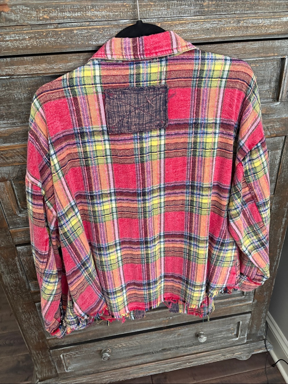 Oli & Hali Multicolor Plaid Button-Down Shirt with Crochet Star - Picture 8 of 8